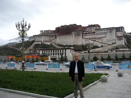 郭来旺在布达拉宫